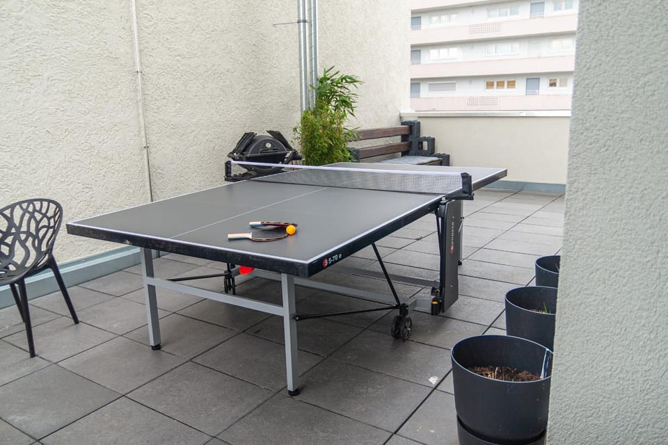 Table tennis