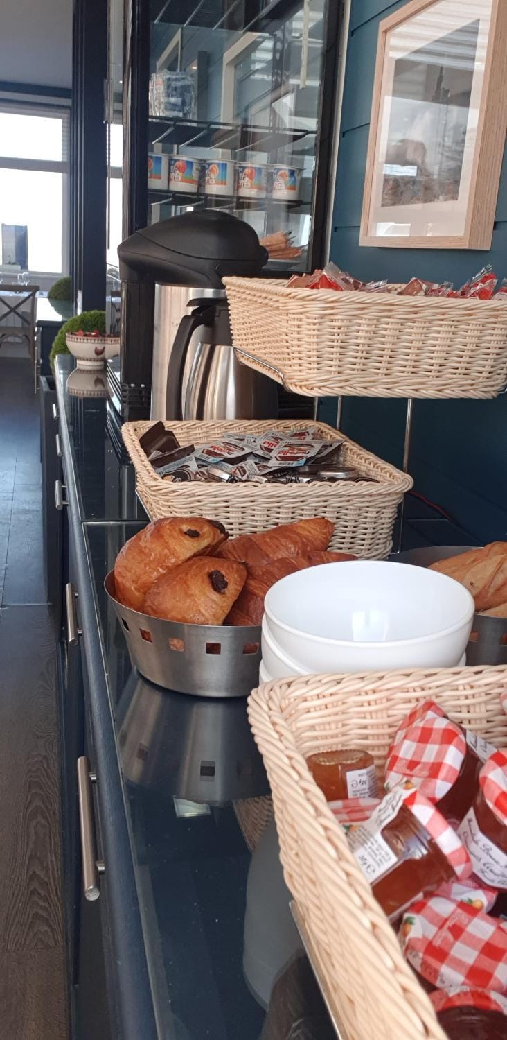 Food and drinks, Food, Breakfast, Buffet breakfast