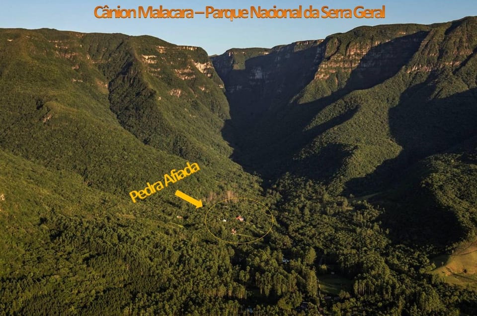 Nearby landmark, Facade/entrance, Bird's eye view, Landmark view, Mountain view