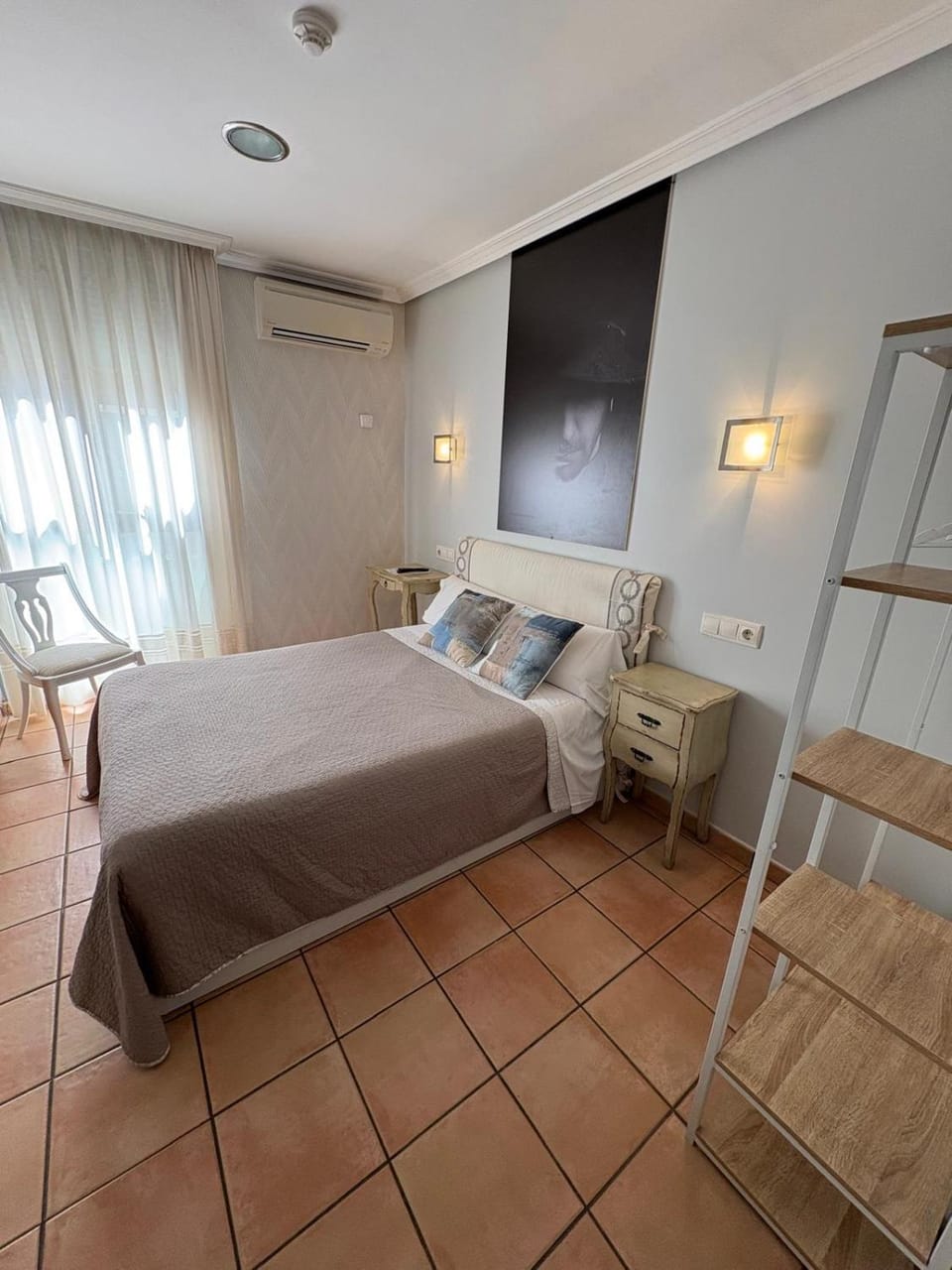 Hostal El Lechuguero Bed and Breakfast in La Rioja