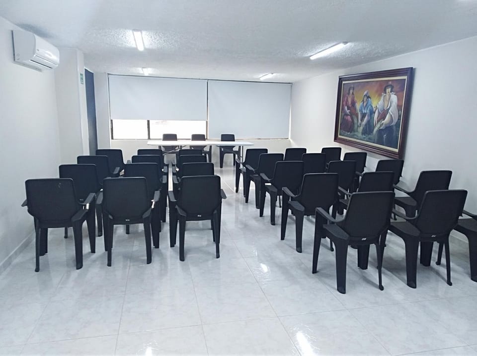Meeting/conference room