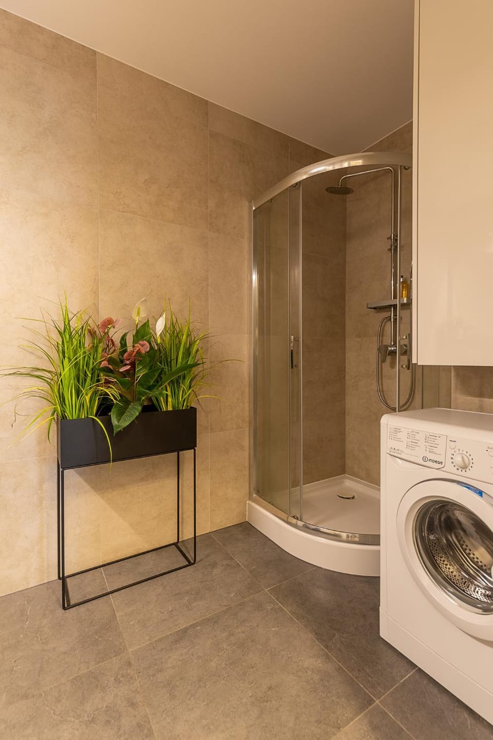 Shower, Bathroom, washing machine