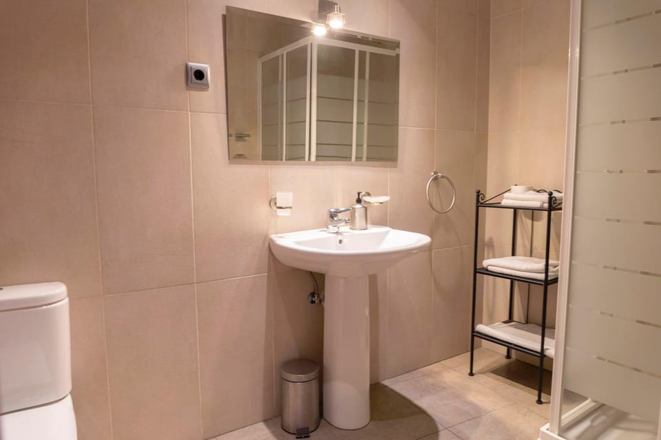 Shower, Bathroom