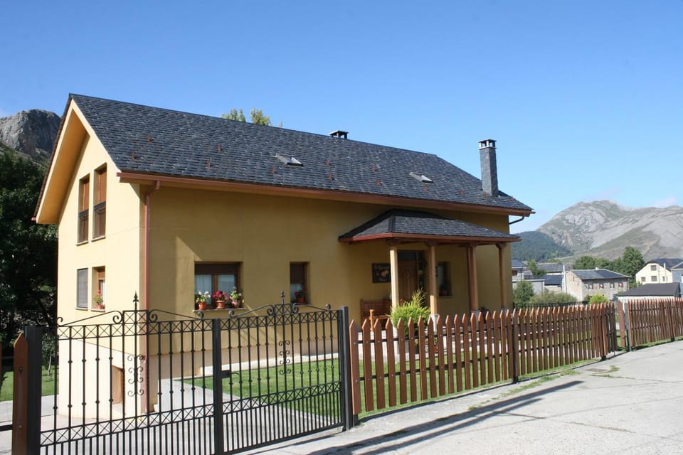 El Aposento De Babia Country House in Asturias