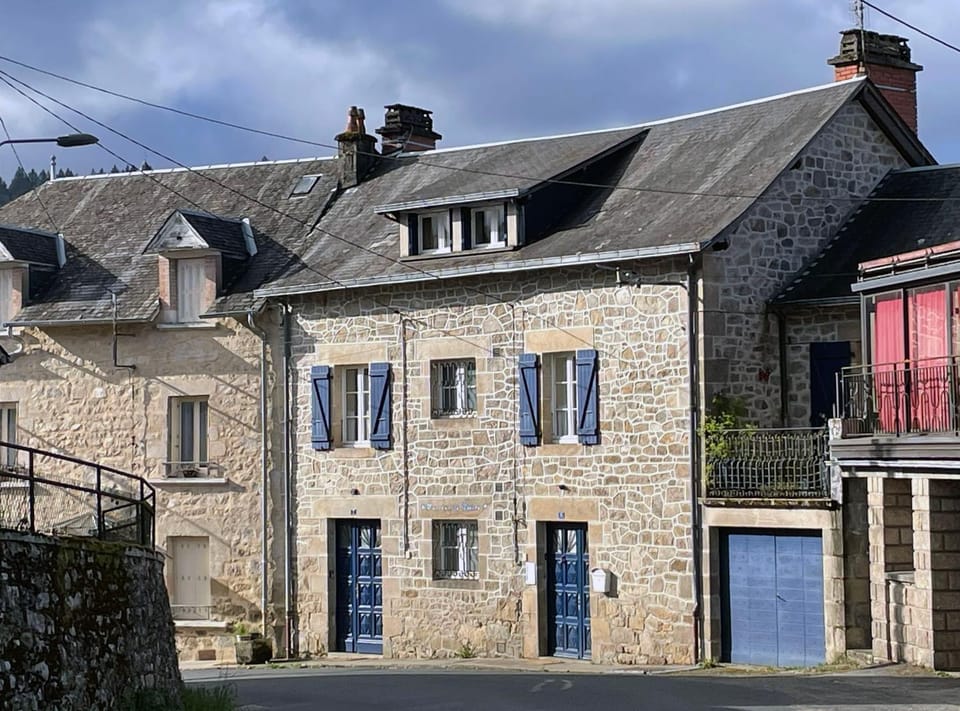 Property building, Facade/entrance