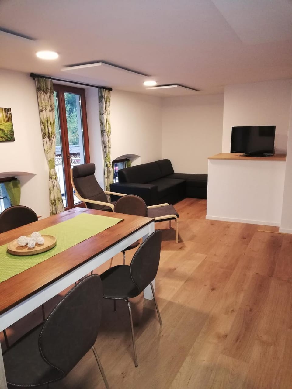 Living room, Dining area