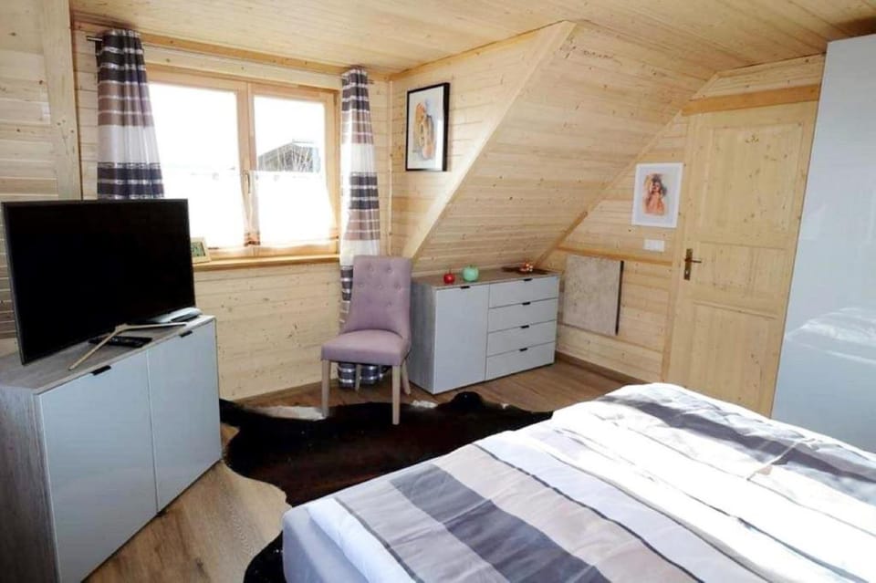 TV and multimedia, Bedroom