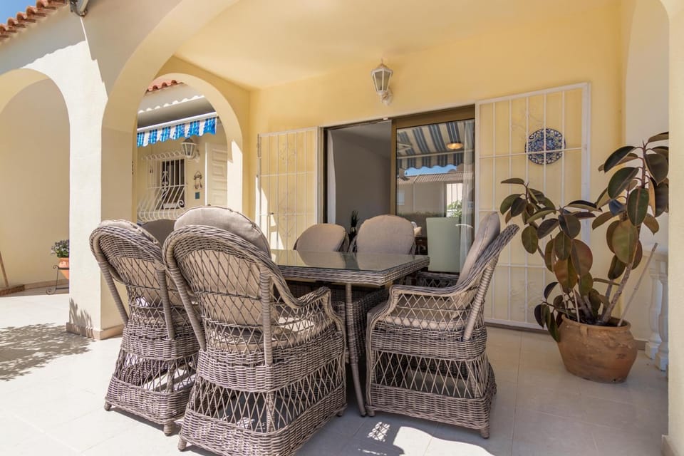Garden, Balcony/Terrace