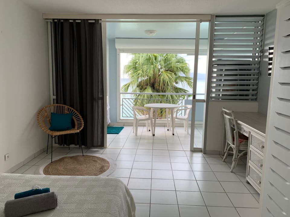 Patio, Balcony/Terrace, Living room, Seating area, Bedroom