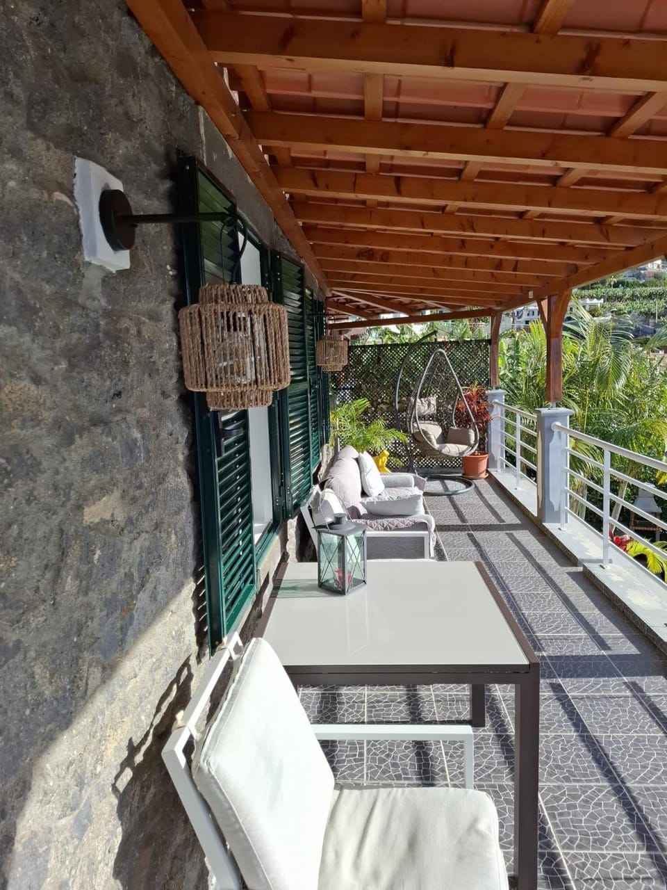 View (from property/room), Balcony/Terrace, Dining area