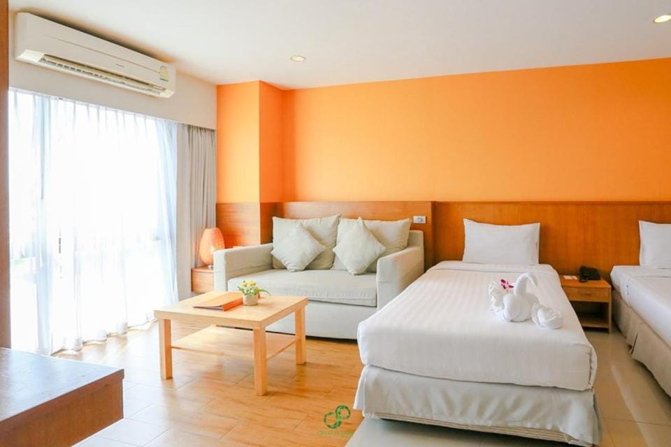 Crystal Jade Hotel Hotel in Rayong, Mueang Rayong District, Rayong, Thailand