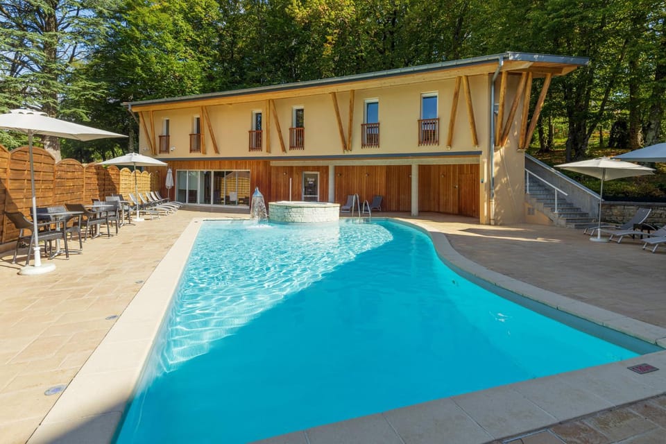 Spa and wellness centre/facilities, Swimming pool