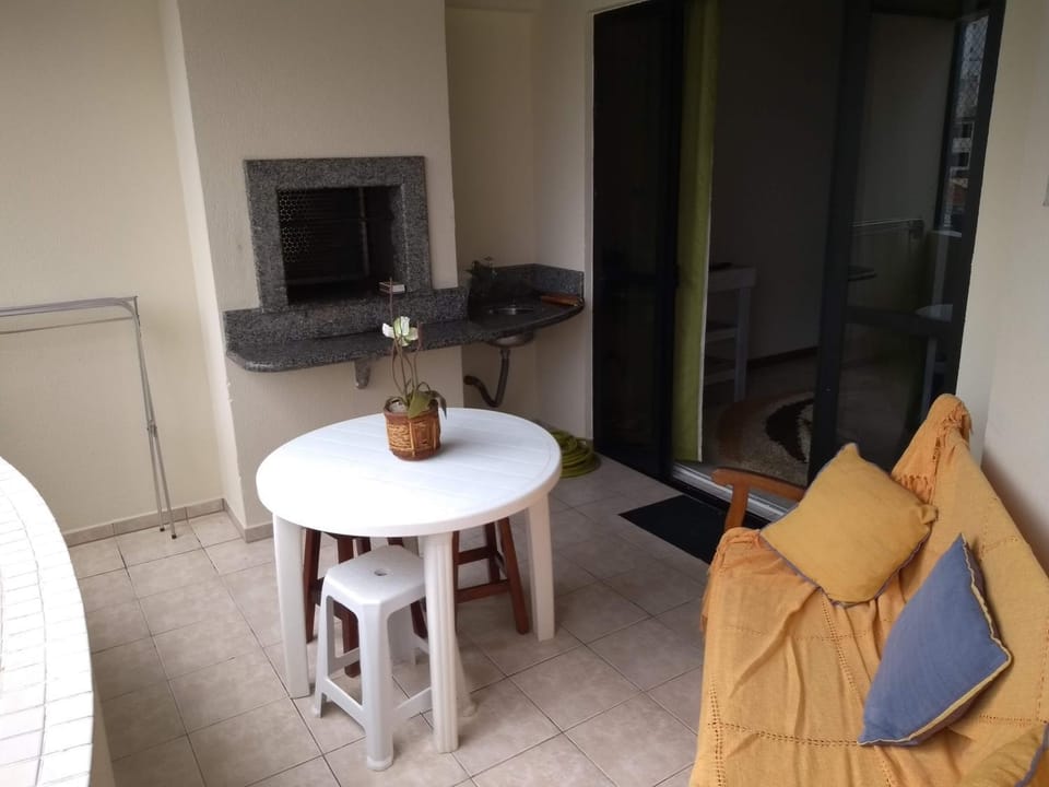 BBQ facilities, Dining area