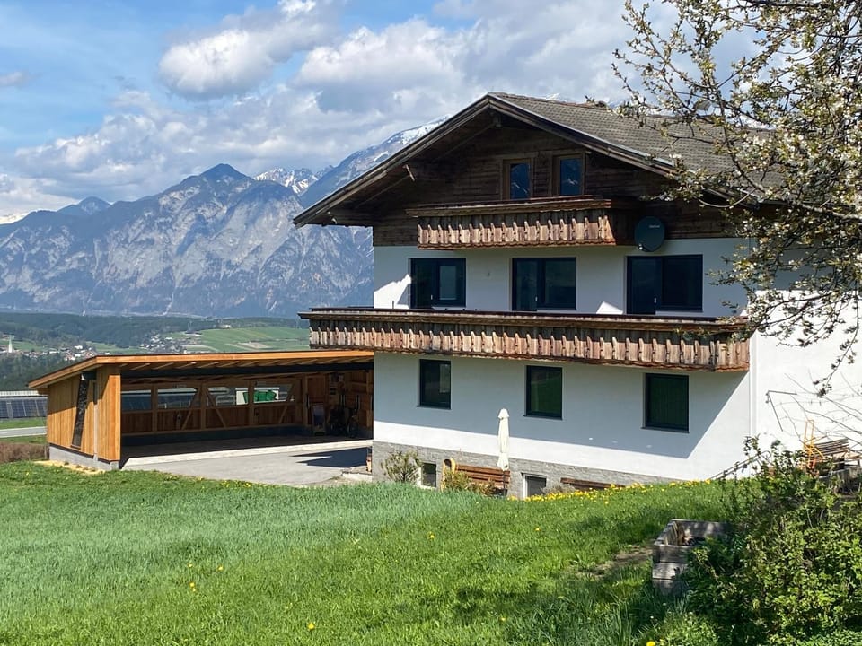 Property building, Spring, Garden, Garden view, Mountain view