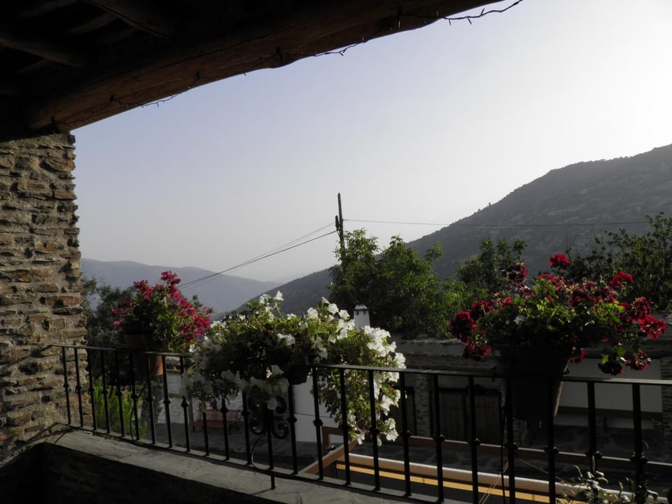 Apartamentos Casalpujarra Apartment in Alpujarra Granadina