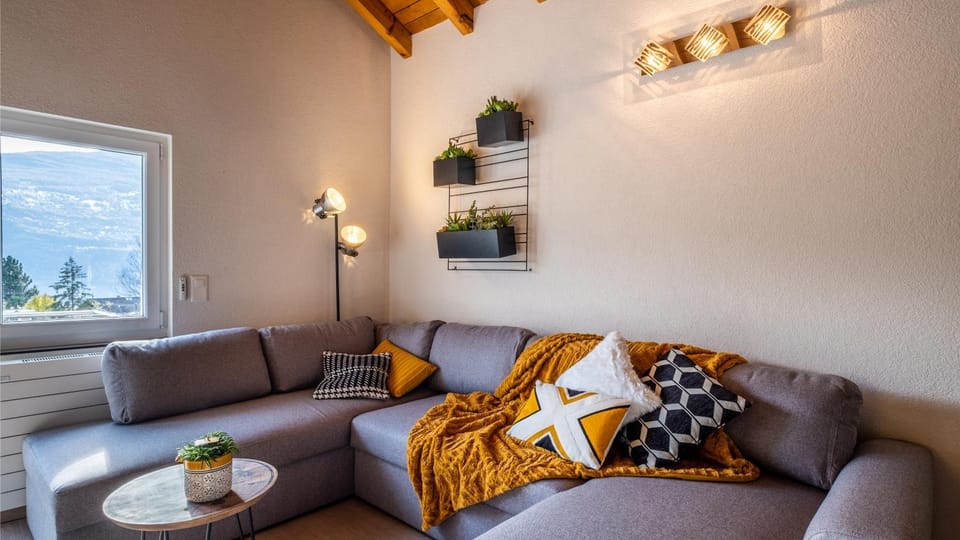 O Rendez Vous maison mitoyenne Piscine chauffée mars-octobre Apartment in Sion