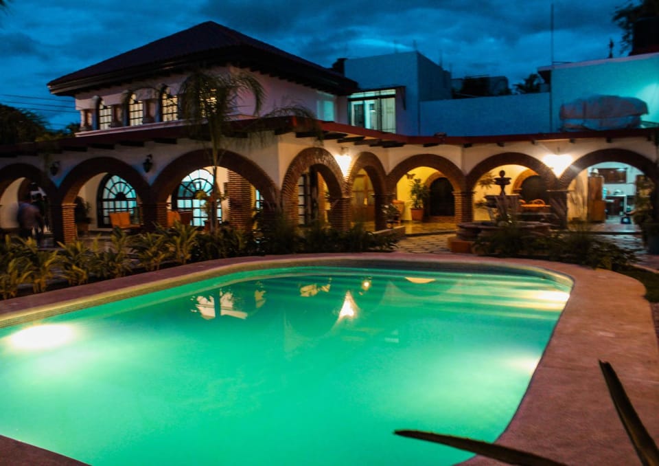Swimming pool