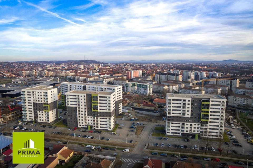 Property building, Bird's eye view, City view, Street view