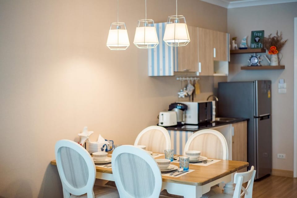 TV and multimedia, Kitchen or kitchenette, Living room, Dining area, minibar