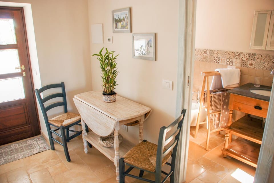 Trulli Selva e Natura Gio'.Ele Bed and Breakfast in Province of Taranto