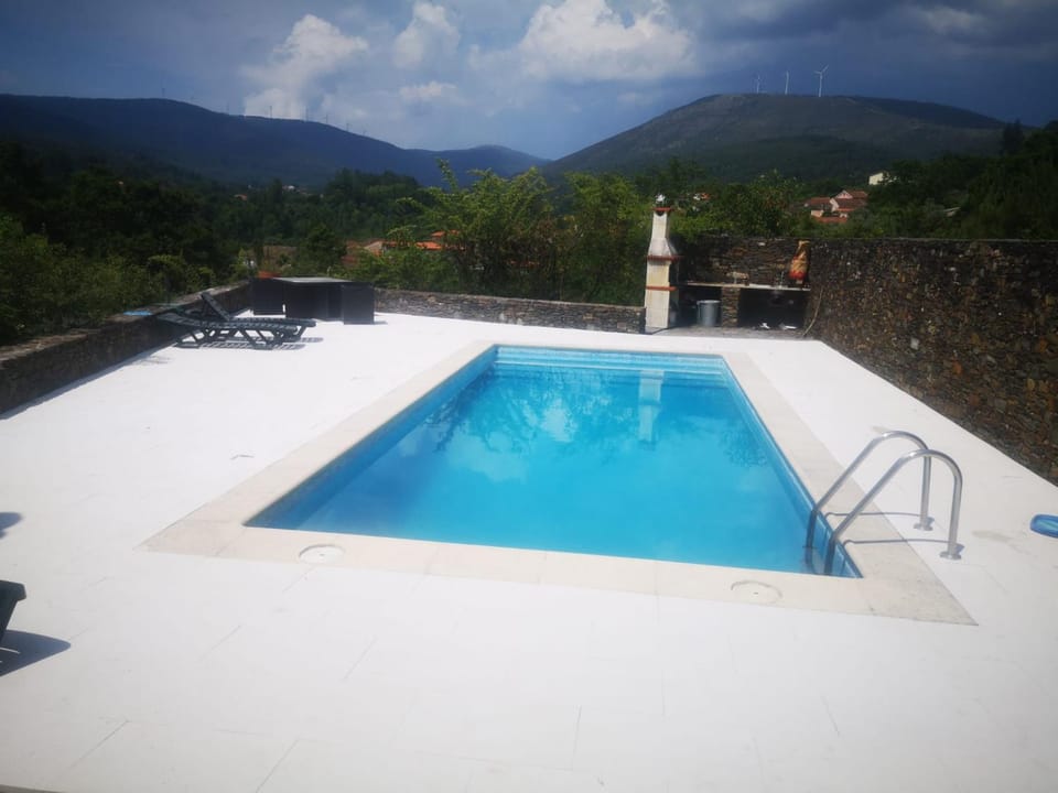 Spring, Day, Natural landscape, Activities, On site, Mountain view, Mountain view, Pool view, Pool view, Swimming pool, Swimming pool, Swimming pool