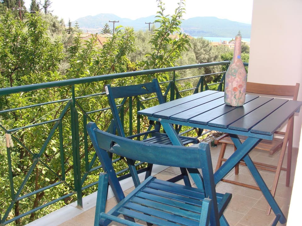 View (from property/room), Balcony/Terrace, Sea view
