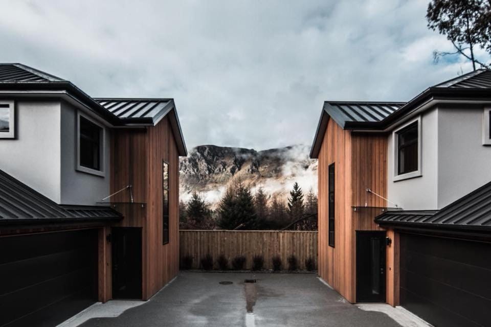 Property building, Day, Natural landscape, Mountain view