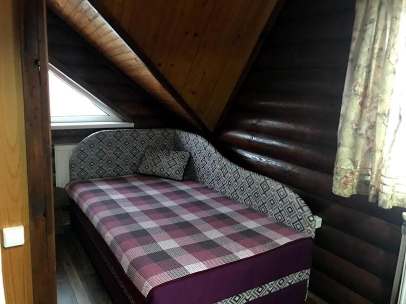Bed, Photo of the whole room, Mountain view, Inner courtyard view, internet, locker, wardrobe