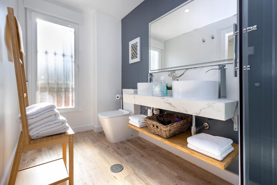 Living Albayzin. Parking & Wifi Apartment in Granada