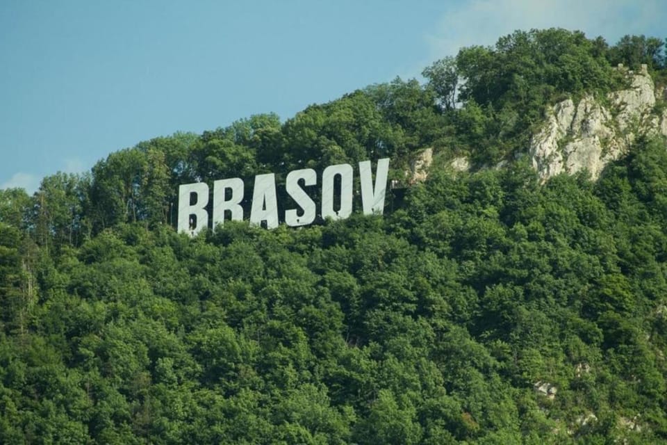 Nearby landmark, Natural landscape