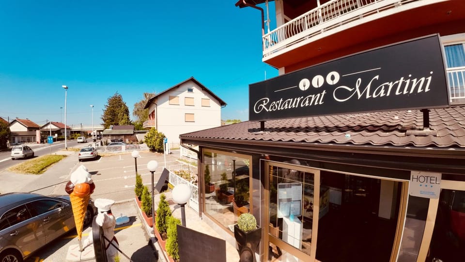 Hotel Martini Zagreb Hotel and Restaurant Hotel in Slovenia