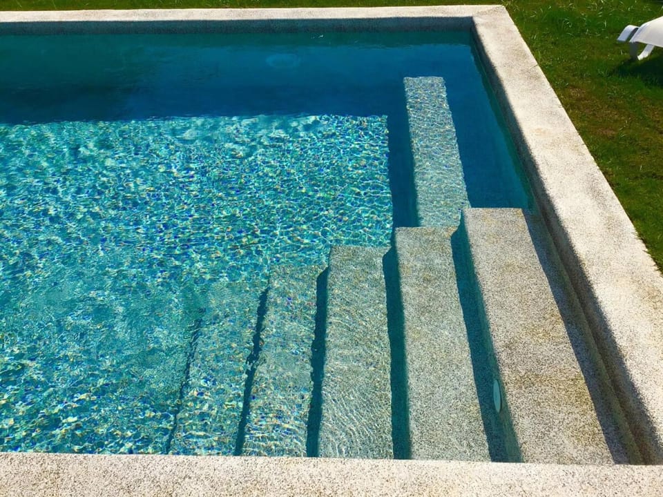 Swimming pool, Swimming pool