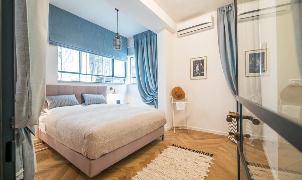 VELLER Yehoshua Ben Nun Apartment in Tel Aviv-Yafo