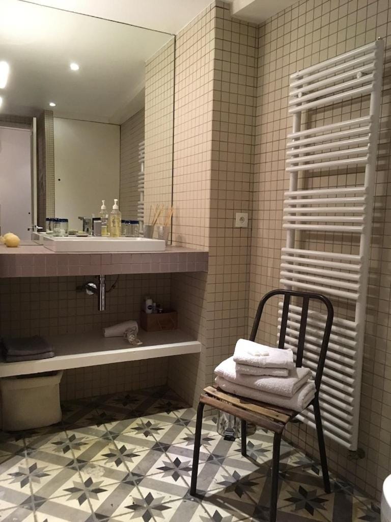 Chambre d'Hôtes Annelets Bed and Breakfast in Paris
