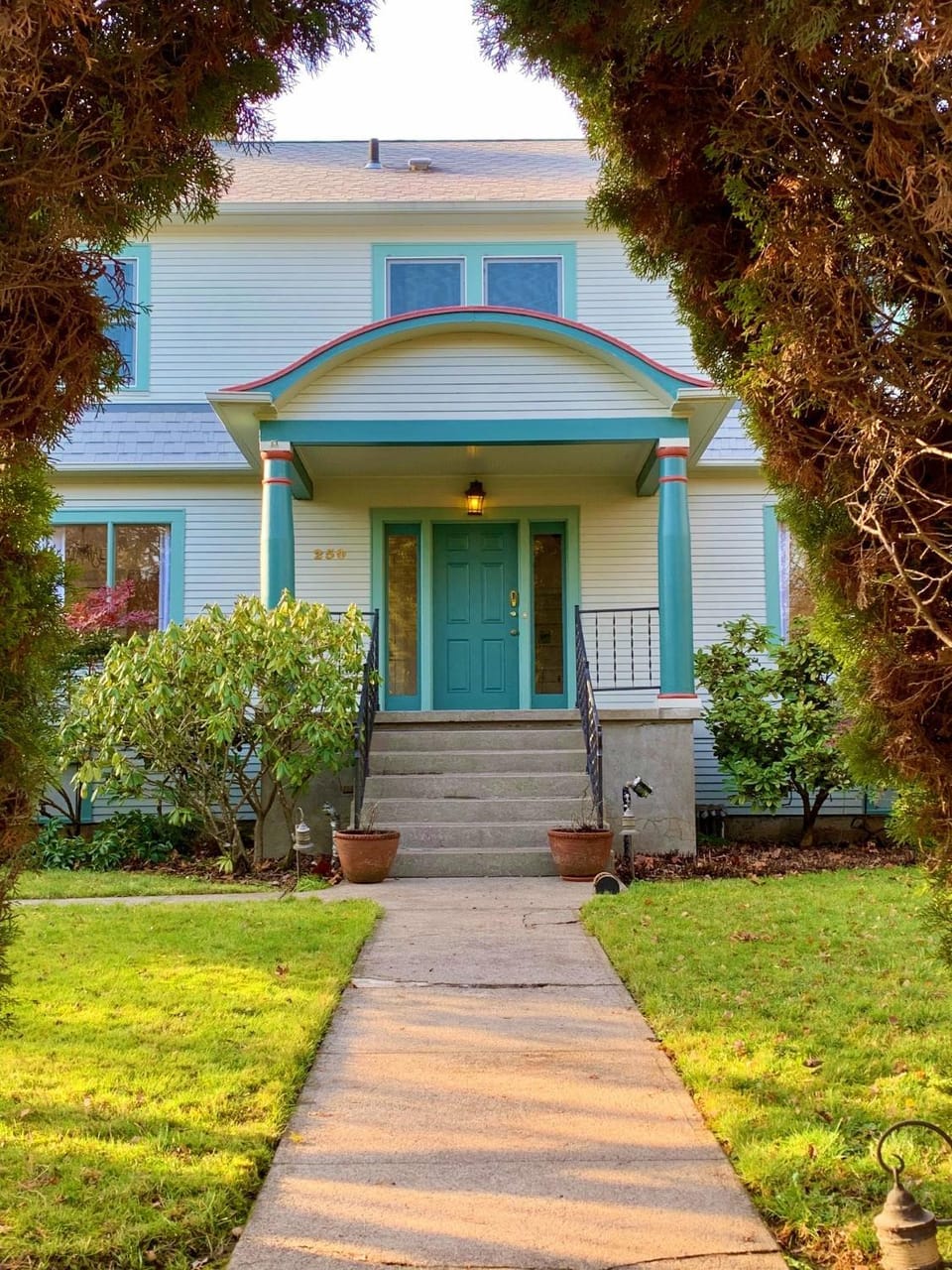 Property building, Facade/entrance