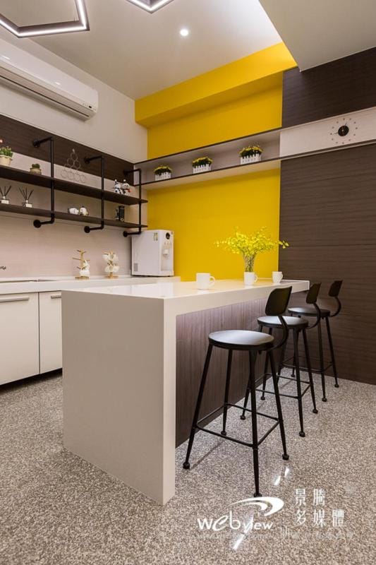 Lounge or bar