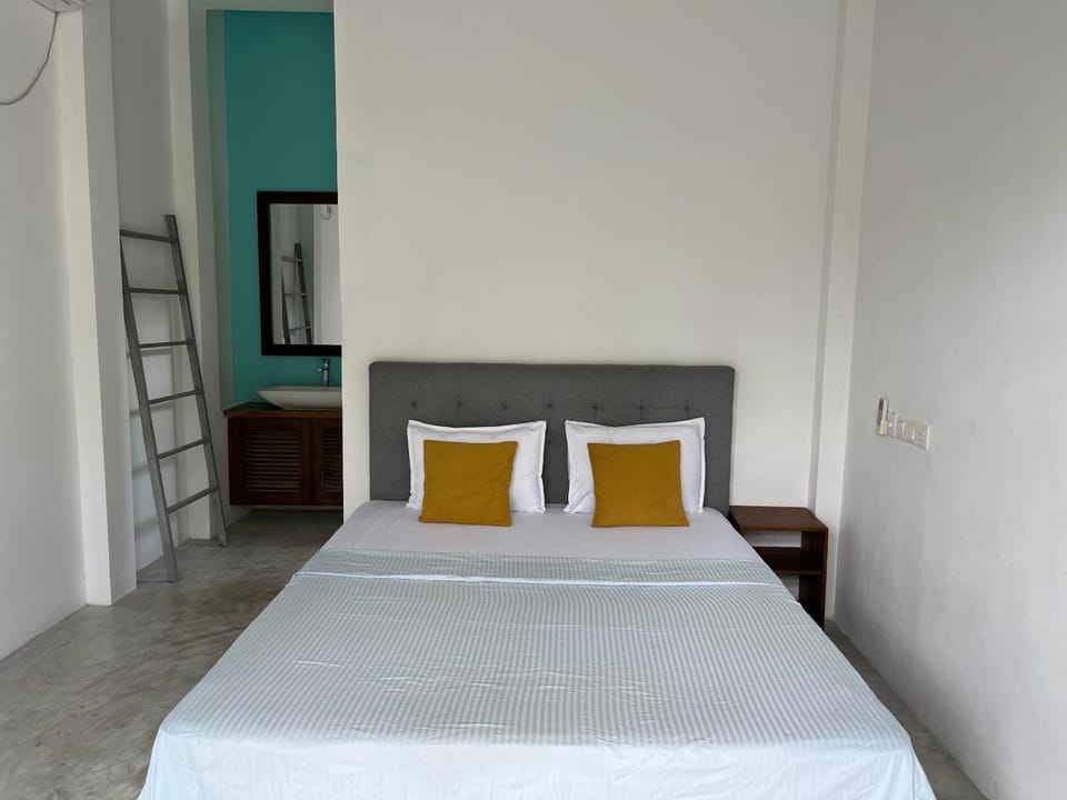 Olympus House Bed and Breakfast in Mirissa