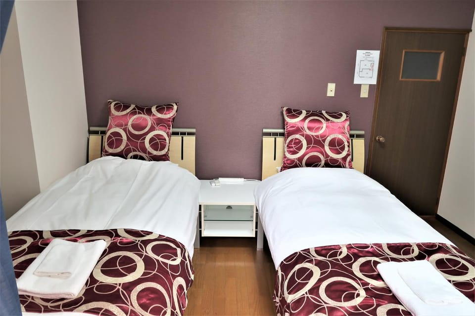 足代サクラハウス一軒家 Sakura House Guest House WIFI付き Fuse Tsuruhashi 難波直通 最大8名 House in Osaka