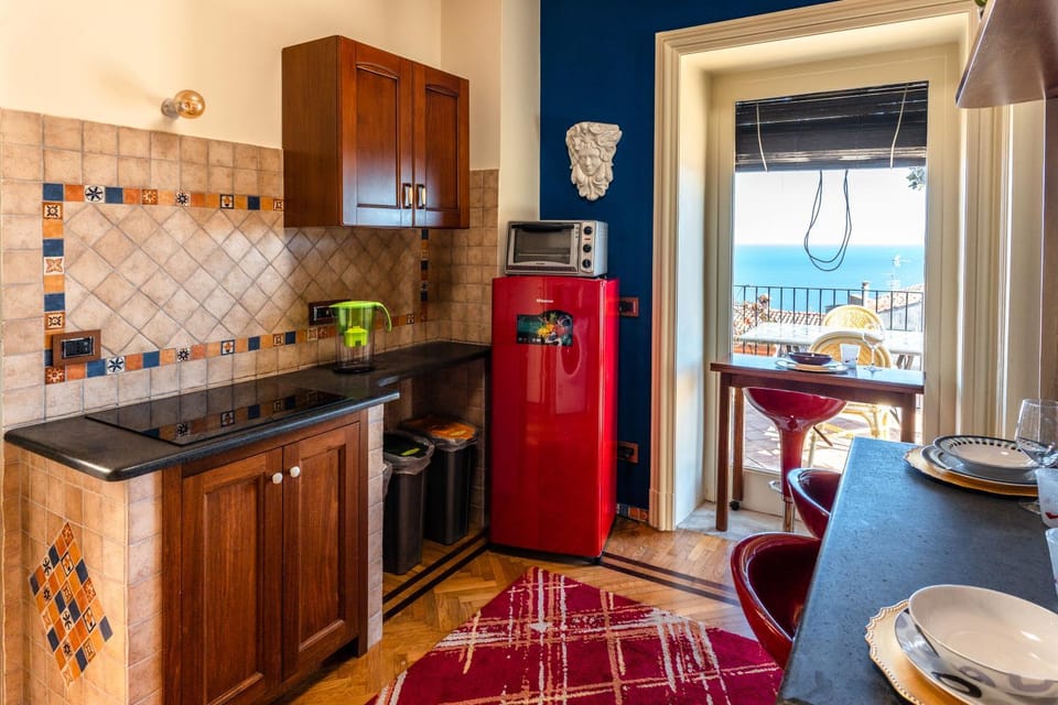 Natural landscape, Kitchen or kitchenette, Dining area, stove