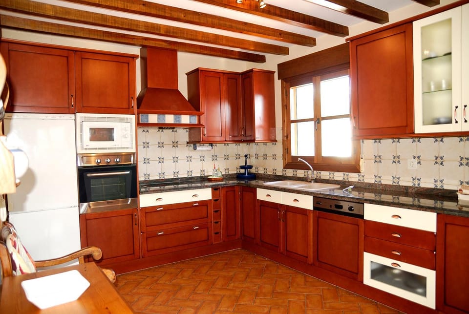 Kitchen or kitchenette, Decorative detail