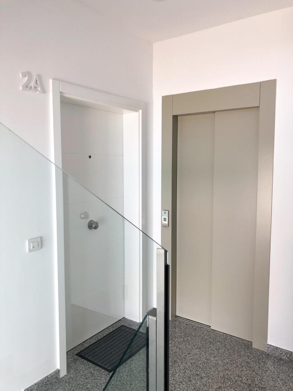 Lobby or reception, elevator