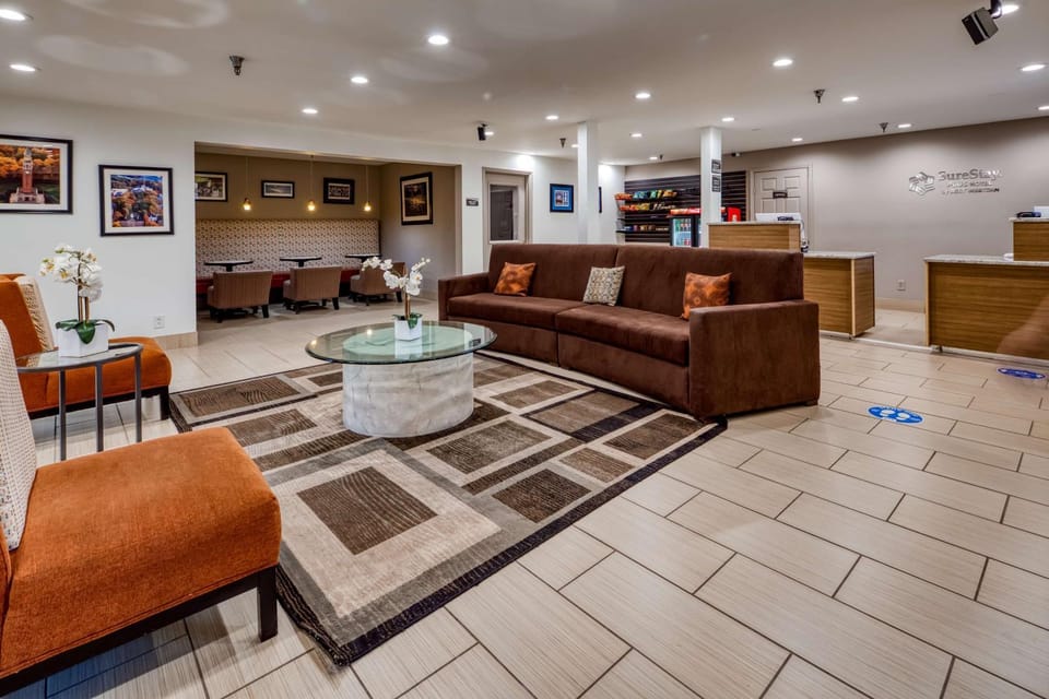 Lobby or reception, On site