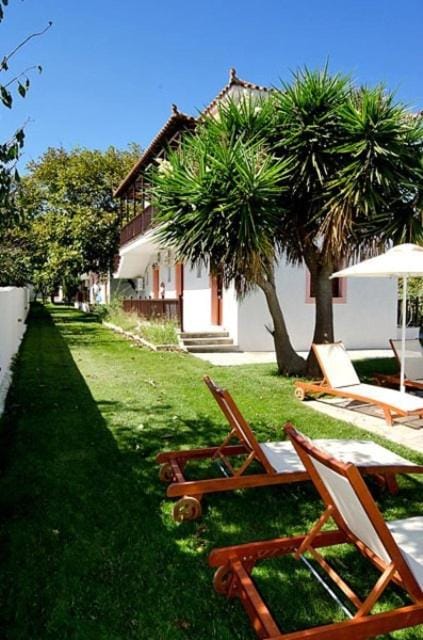 Day, Garden