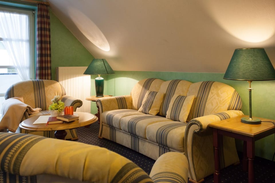 Living room, Decorative detail