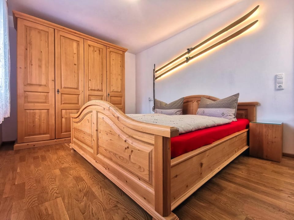 Bed, Photo of the whole room, Bedroom, wardrobe