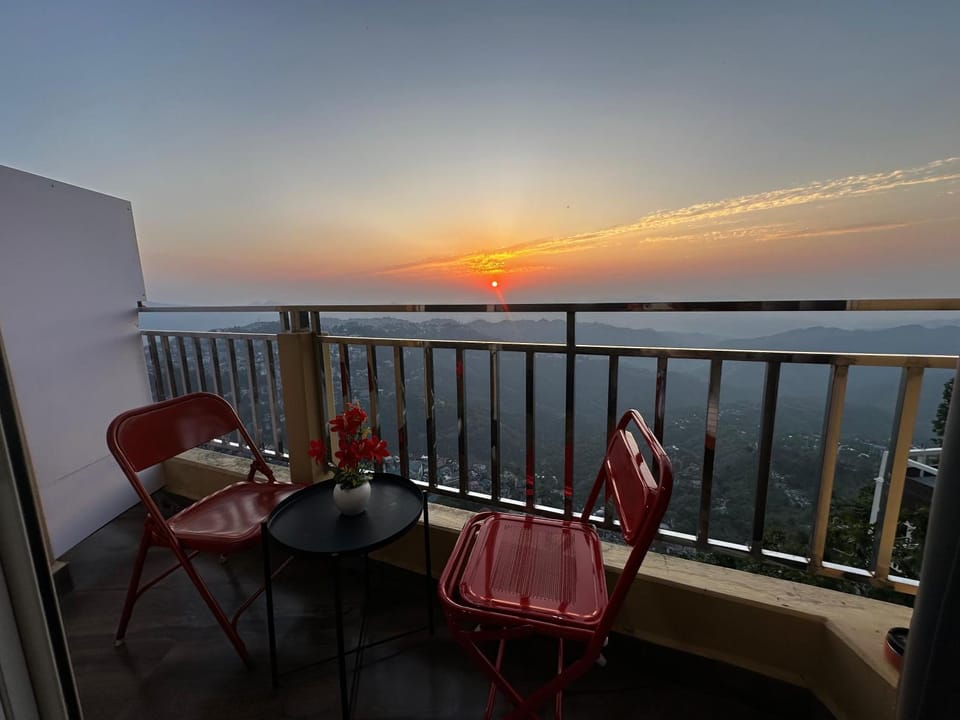 View (from property/room), Balcony/Terrace, Sunset