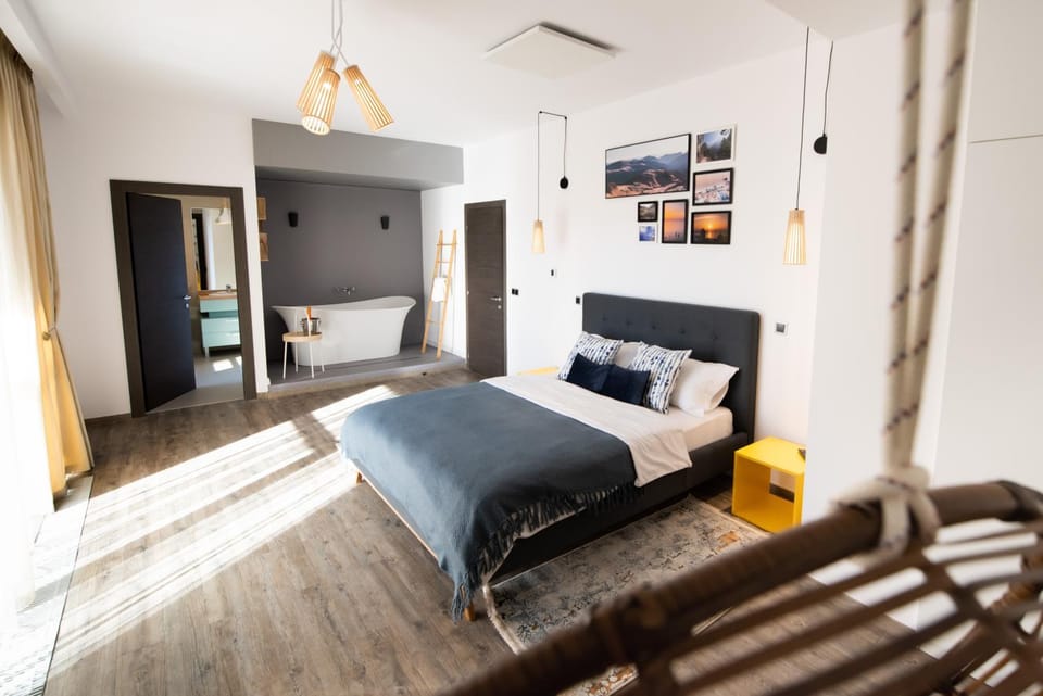 Bedroom, Bath