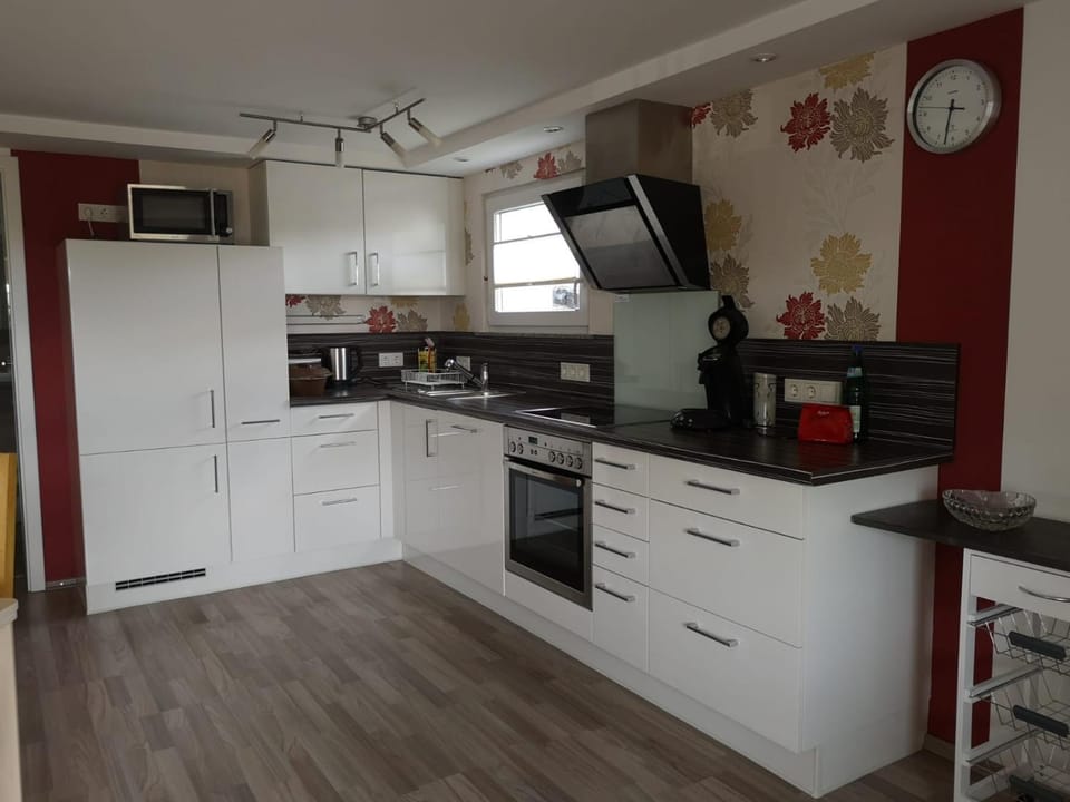 Coffee/tea facilities, Kitchen or kitchenette