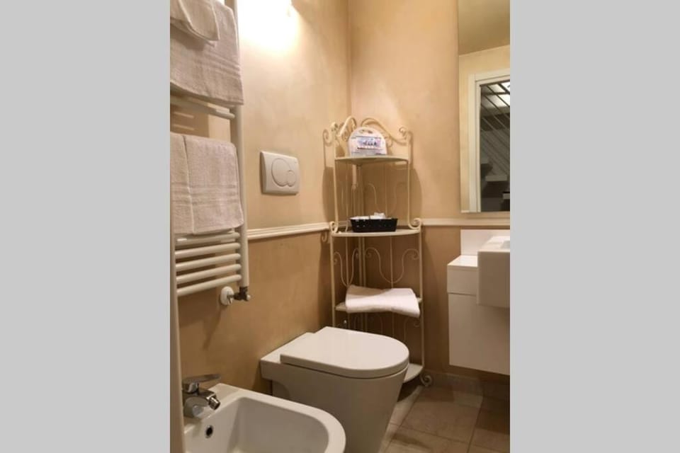 La casina in Burlamacchi Apartment in Milan