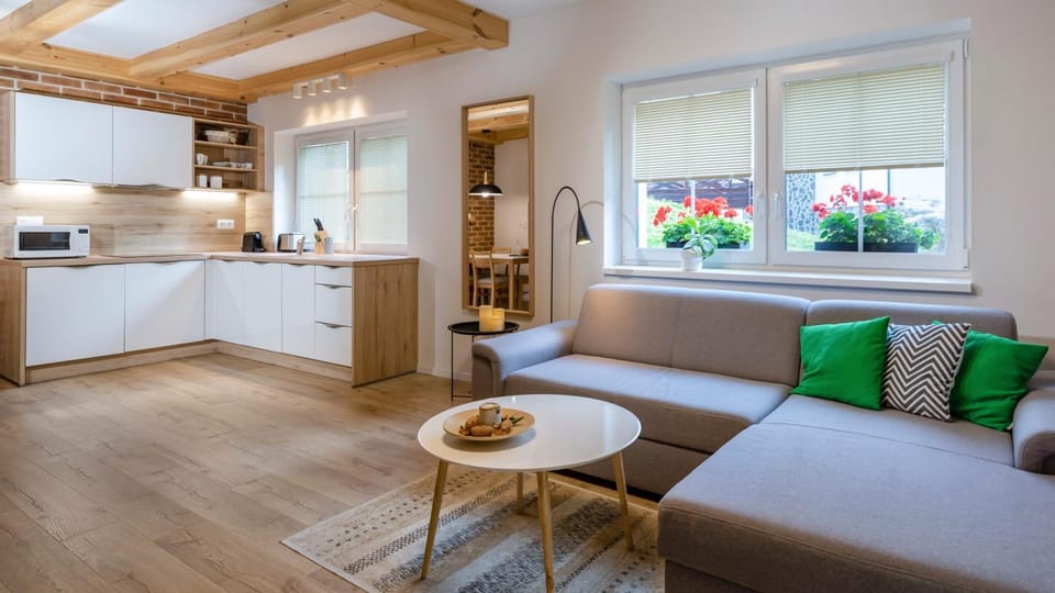 Living room, Seating area, kitchen